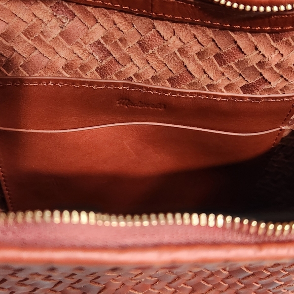 Madewell Essential Curve Shoulder Bag, Dusty Redwood. Brand New, Never Used. - Picture 8 of 10